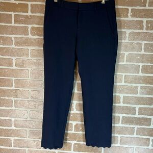 Banana Republic Avery pant Size 6 Navy Blue Scallop hem